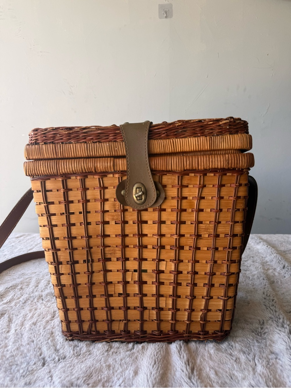 Picnic basket - Picture 3 of 5